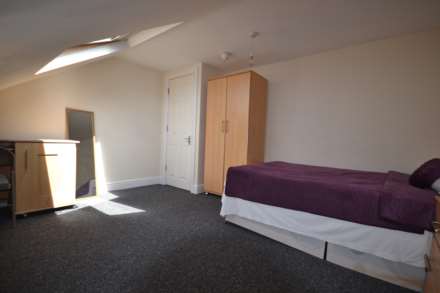 Norris Road, Earley, Reading, Berkshire, RG6 1NJ, Image 11