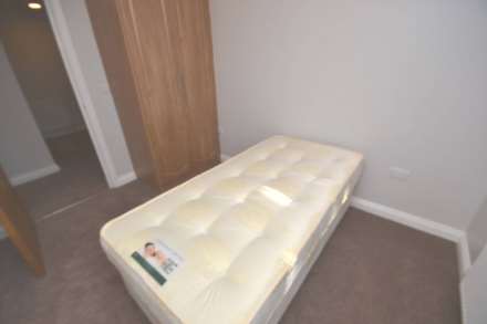 Cotehouse, Wokingham Road, Earley, Reading, Berkshire, RG6 7DU, Image 3
