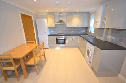 Cotehouse, Wokingham Road, Earley, Reading, Berkshire, RG6 7DU, Image 8