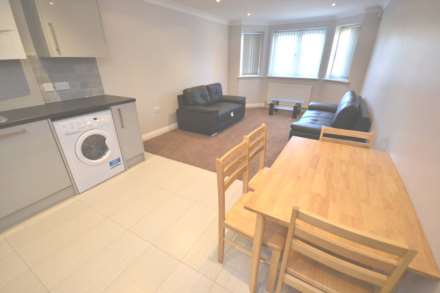 Cotehouse, Wokingham Road, Earley, Reading, Berkshire, RG6 7DU, Image 9