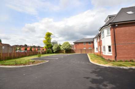Cotehouse, Wokingham Road, Earley, Reading, Berkshire, RG6 7DU, Image 11