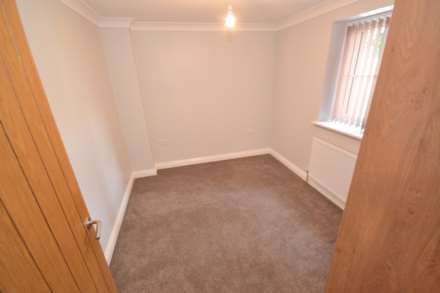Cotehouse, Wokingham Road, Earley, Reading, Berkshire, RG6 7DU, Image 3