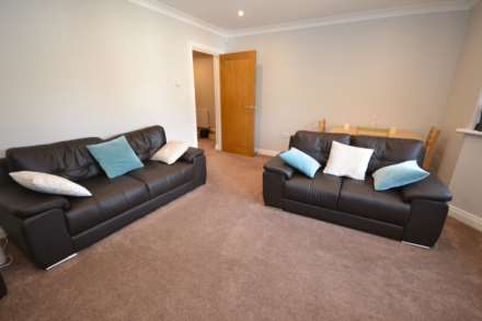 Cotehouse, Wokingham Road, Earley, Reading, Berkshire, RG6 7DU, Image 7