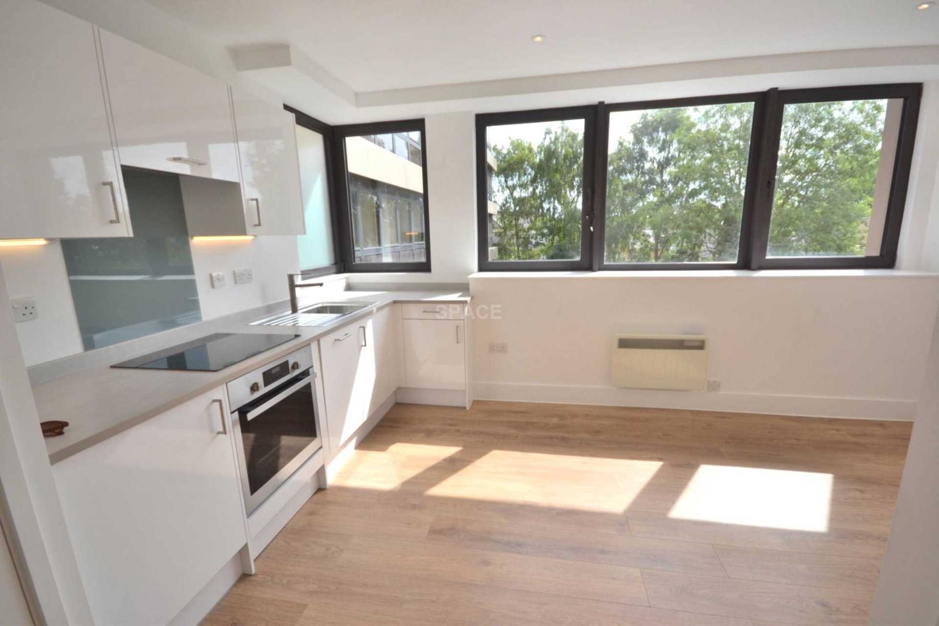 Hanover House, Kings Road, Reading, Berkshire, RG1 4NN, Image 3