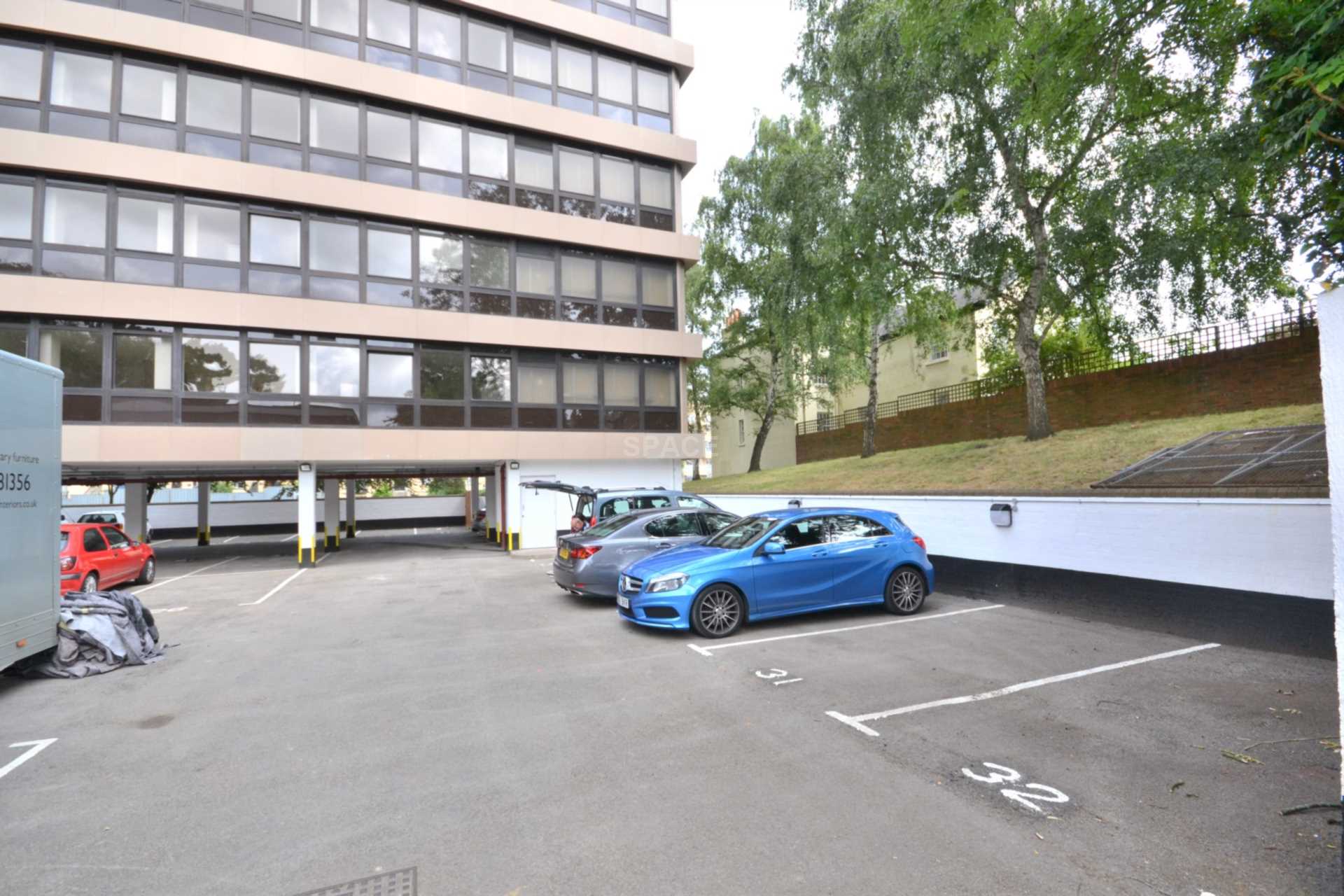 Hanover House, Kings Road, Reading, Berkshire, RG1 4NN, Image 8
