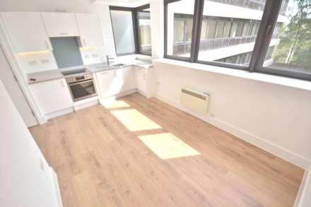 Hanover House, Kings Road, Reading, Berkshire, RG1 4NN, Image 1