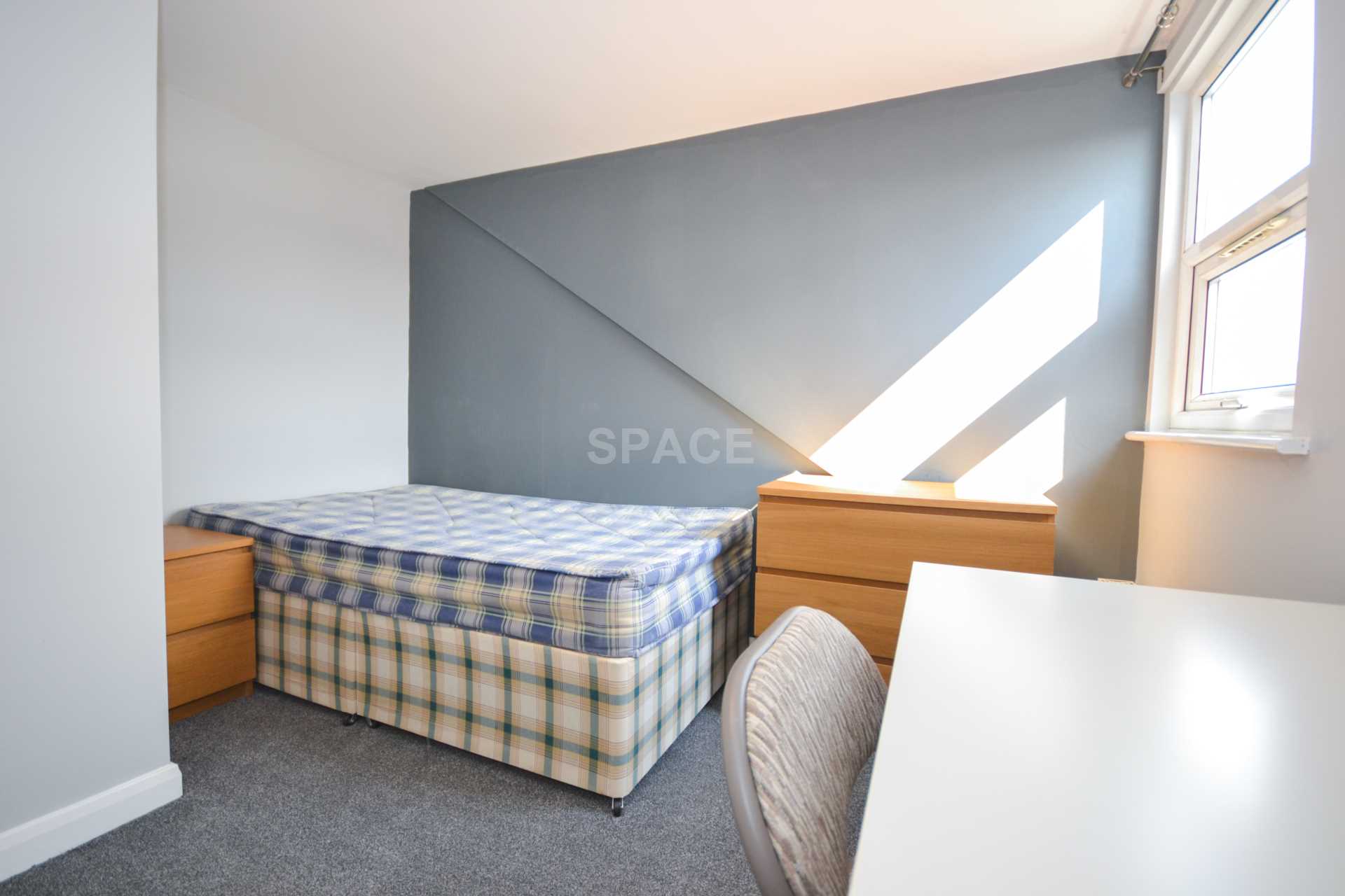 Norris Road, Reading, Berkshire,  RG6 1NJ, Image 17