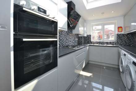 Norris Road, Reading, Berkshire,  RG6 1NJ, Image 3