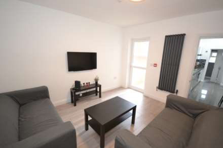 Grange Avenue, Reading, Berkshire, RG6 1DL, Image 4