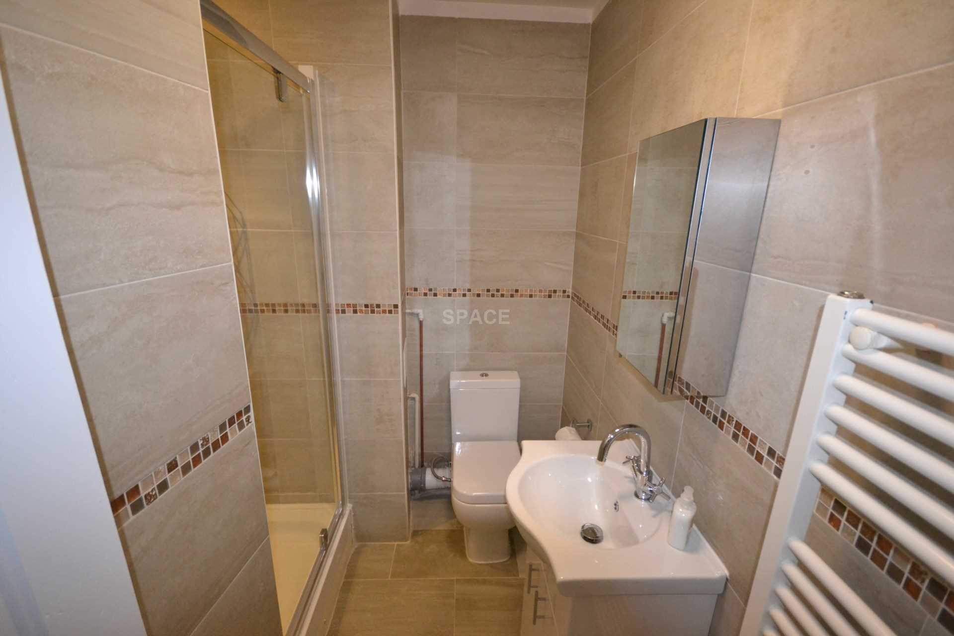 St Edwards Road, Reading, Berkshire, RG6 1NL, Image 2