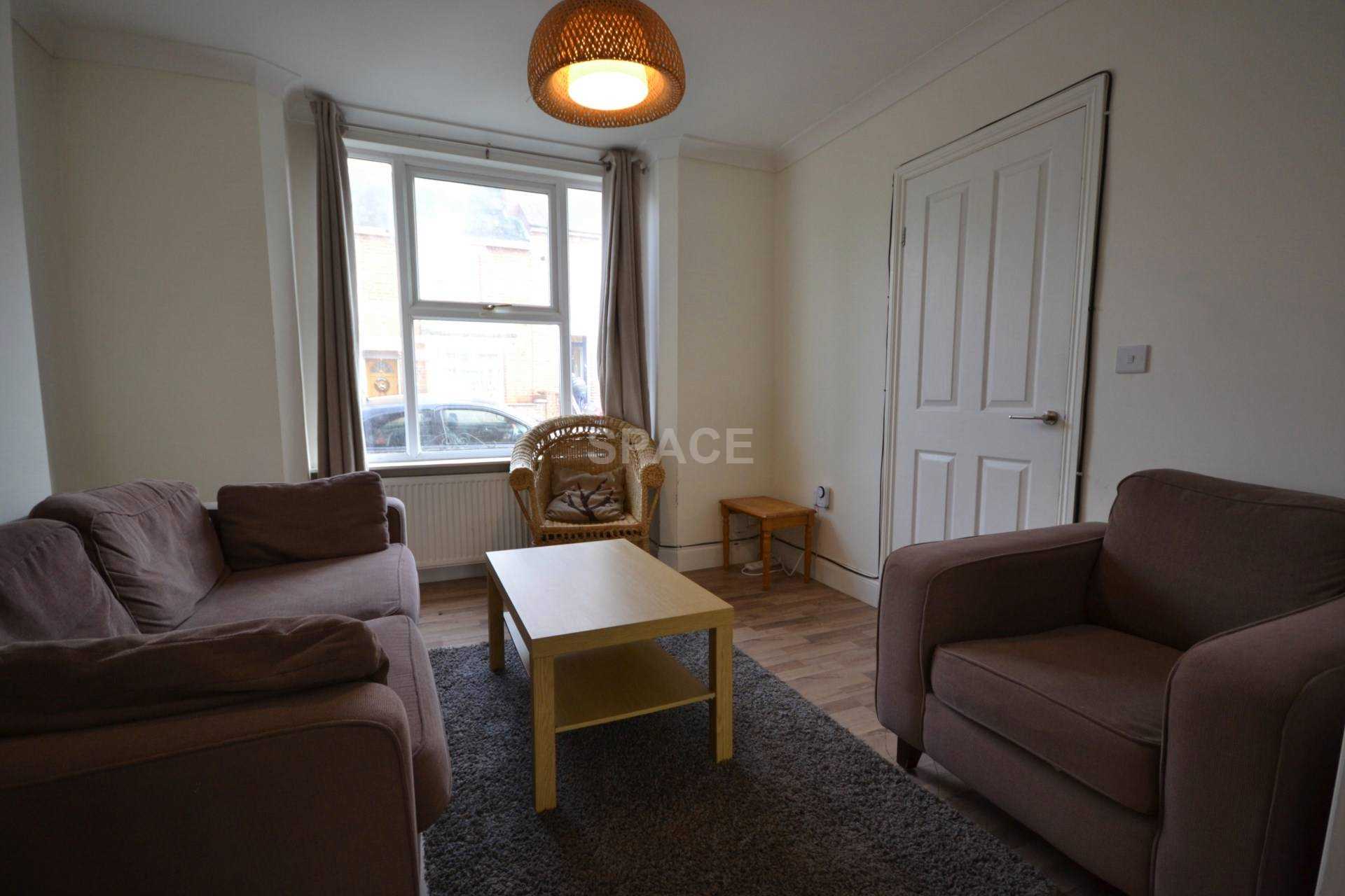 Wykeham Road, Reading, RG6 1NR, Image 3