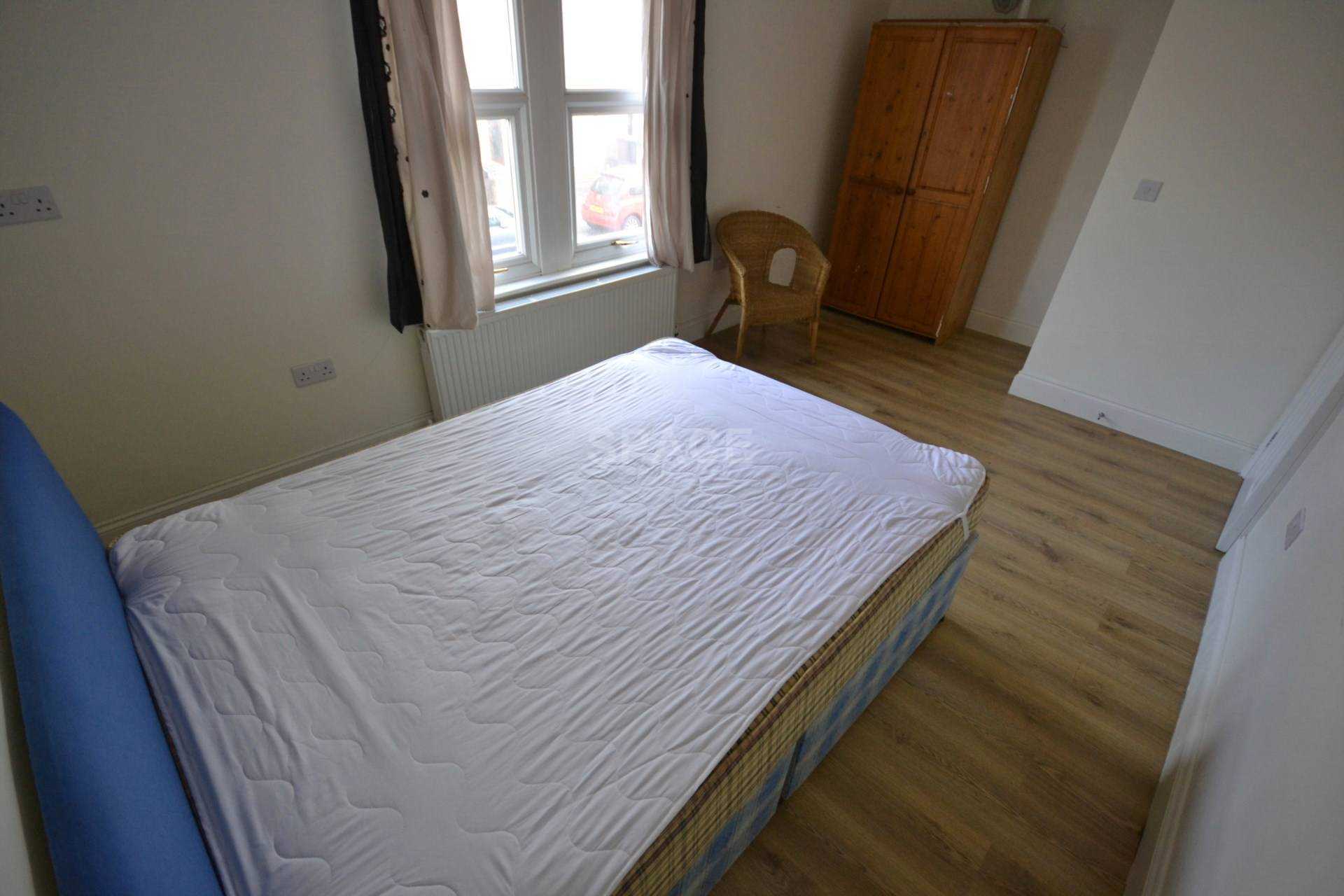 Wykeham Road, Reading, RG6 1NR, Image 9