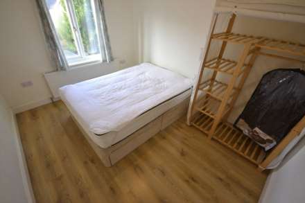 Wykeham Road, Reading, RG6 1NR, Image 11