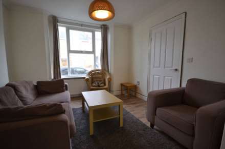 Wykeham Road, Reading, RG6 1NR, Image 3