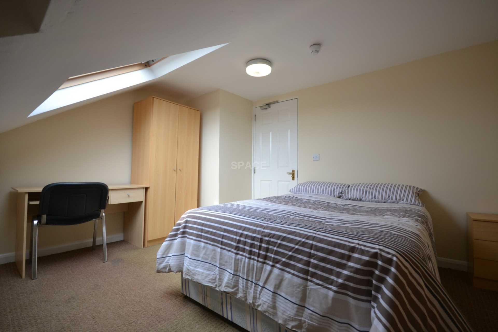 Grange Avenue, Earley, Reading, Berkshire, RG6 1DJ, Image 1