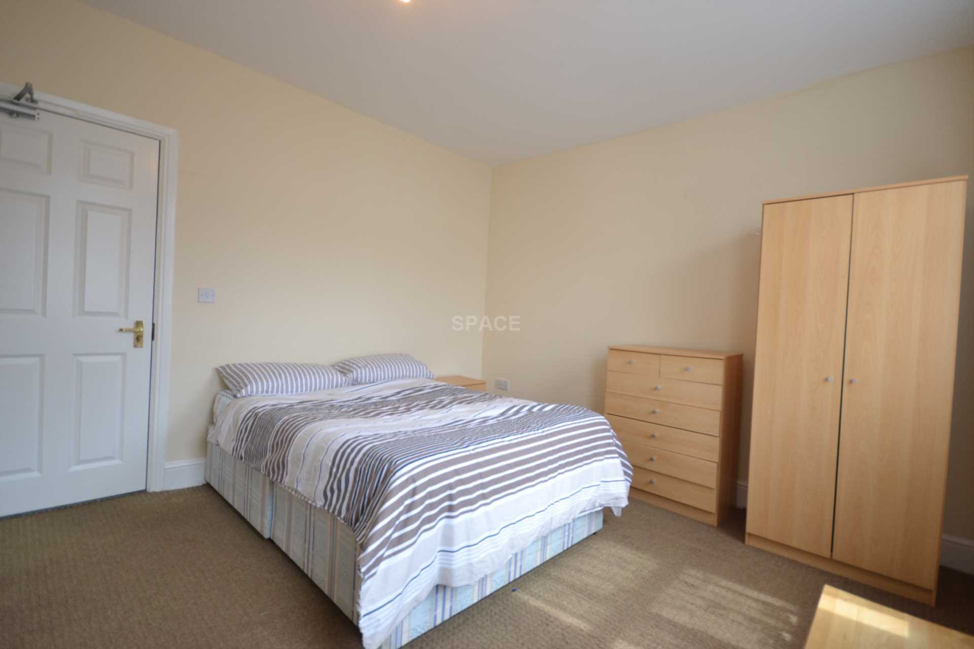 Grange Avenue, Earley, Reading, Berkshire, RG6 1DJ, Image 12