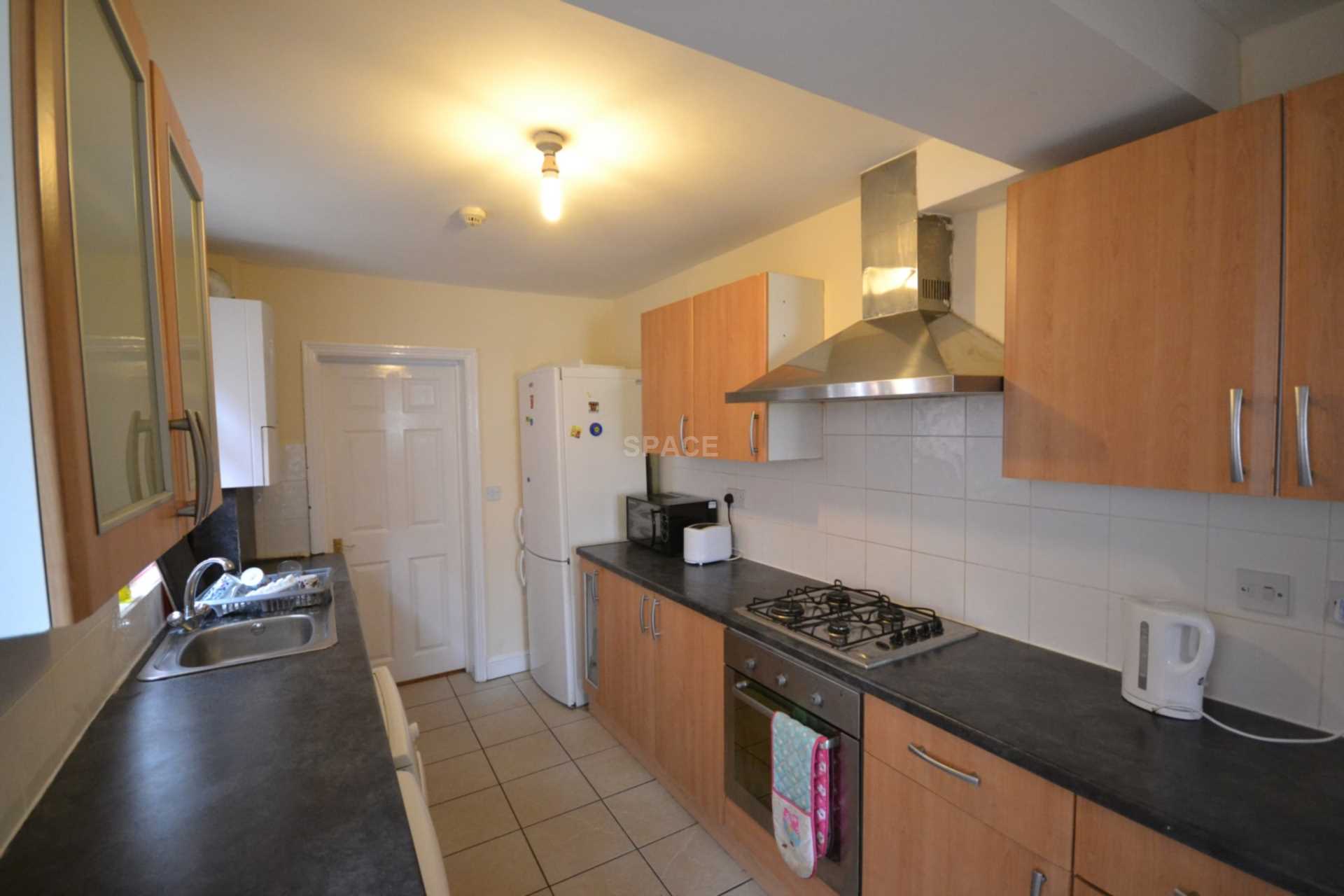 Grange Avenue, Earley, Reading, Berkshire, RG6 1DJ, Image 3