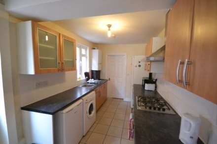 Grange Avenue, Earley, Reading, Berkshire, RG6 1DJ, Image 6