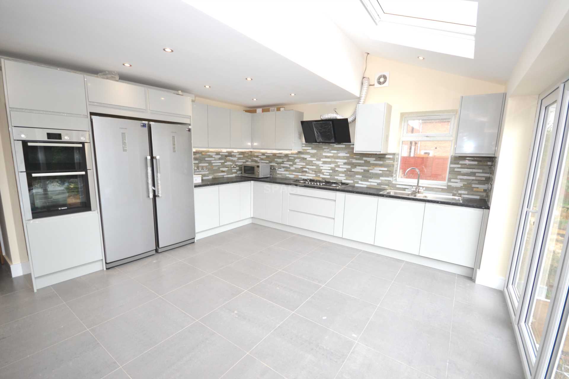 Church Road, Reading, Berkshire, RG6 1HW - Room 3, Image 3