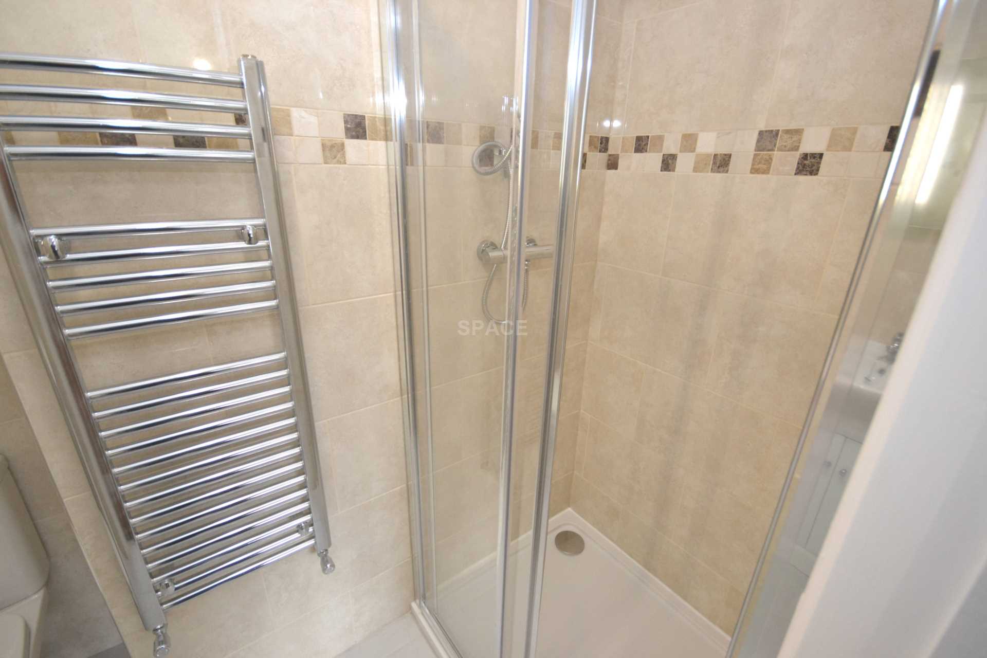 Church Road, Reading, Berkshire, RG6 1HW - Room 3, Image 5