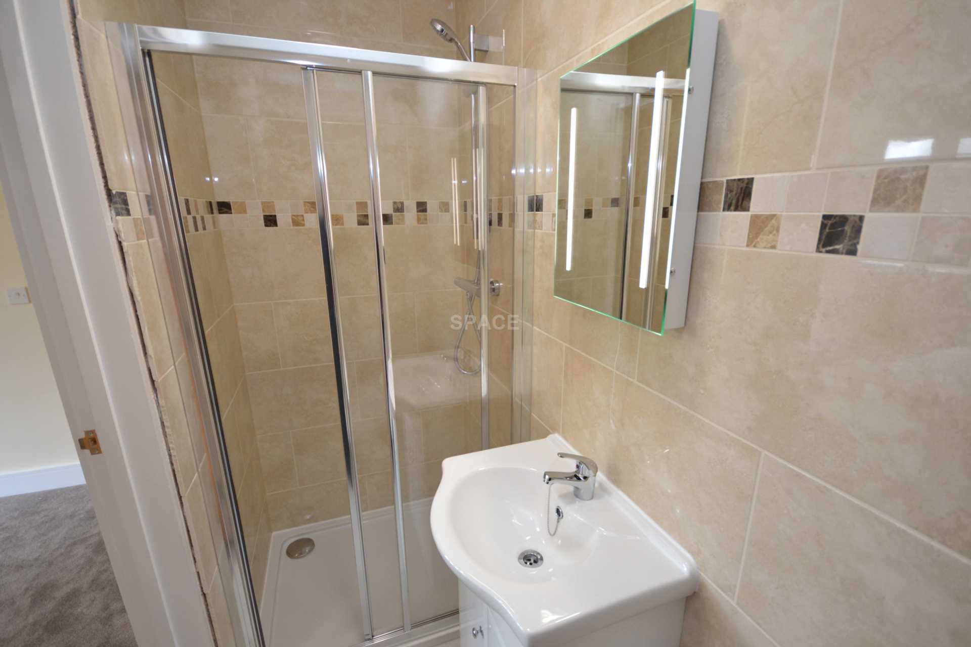 Church Road, Reading, Berkshire, RG6 1HW - Room 4, Image 3