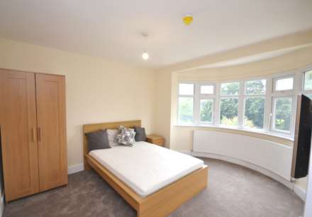 1 Bedroom Room (Double), Church Road, Reading, Berkshire, RG6 1HW - Room 4