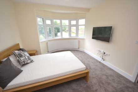 Church Road, Reading, Berkshire, RG6 1HW - Room 4, Image 6