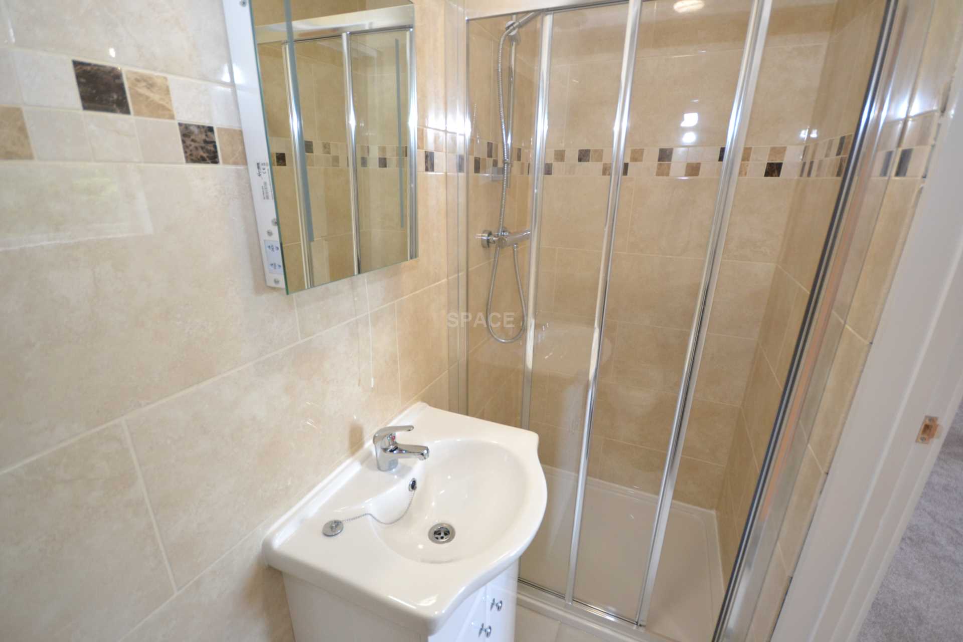 Church Road, Reading, Berkshire, RG6 1HW, Image 3