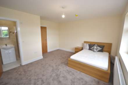 Church Road, Reading, Berkshire, RG6 1HW, Image 1