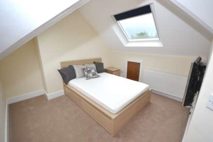 Church Road, Reading, Berkshire, RG6 1HW - Room 8, Image 1