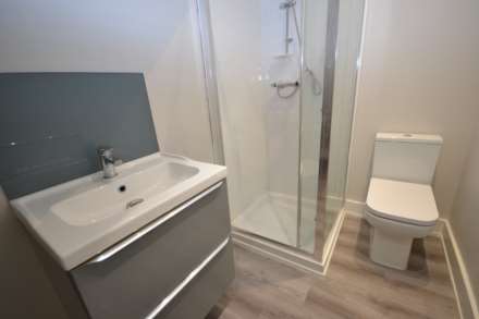 5 Bedroom Terrace, St. Bartholomews Road, Reading