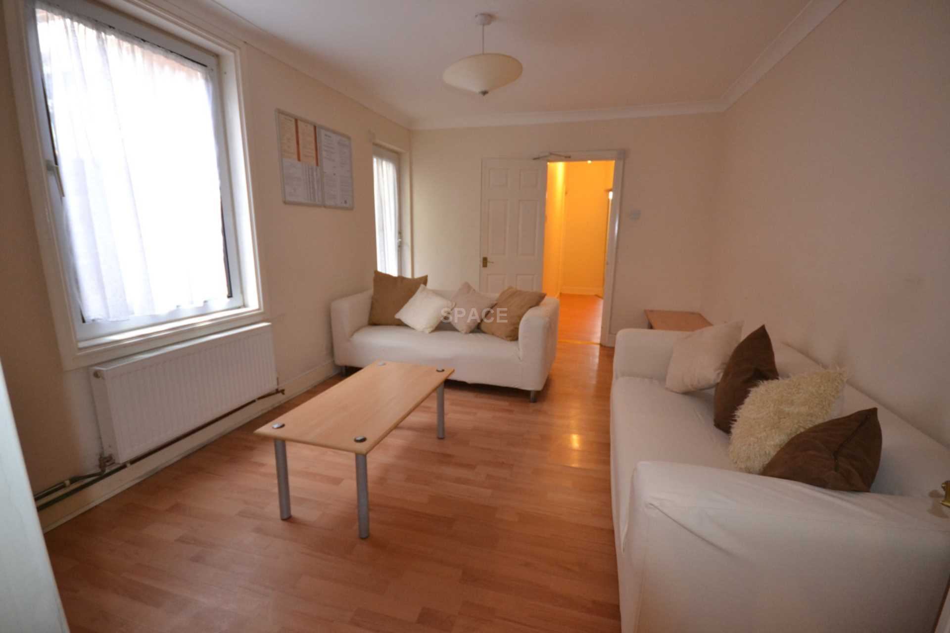 Basingstoke Road, Reading, Berkshire, RG2 0ET, Image 3