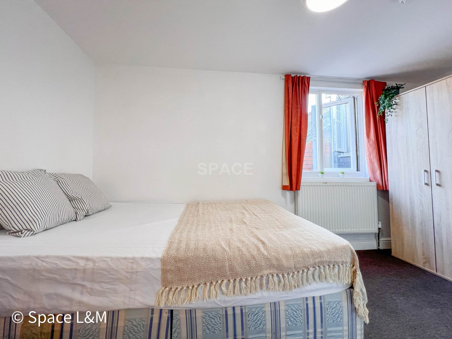 Basingstoke Road, Reading, Berkshire, RG2 0ET, Image 6