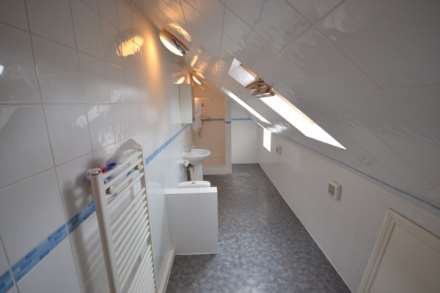 Basingstoke Road, Reading, Berkshire, RG2 0ET, Image 11