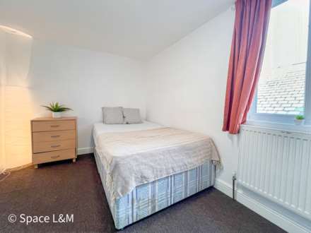 Basingstoke Road, Reading, Berkshire, RG2 0ET, Image 3