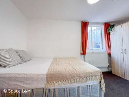 Basingstoke Road, Reading, Berkshire, RG2 0ET, Image 6