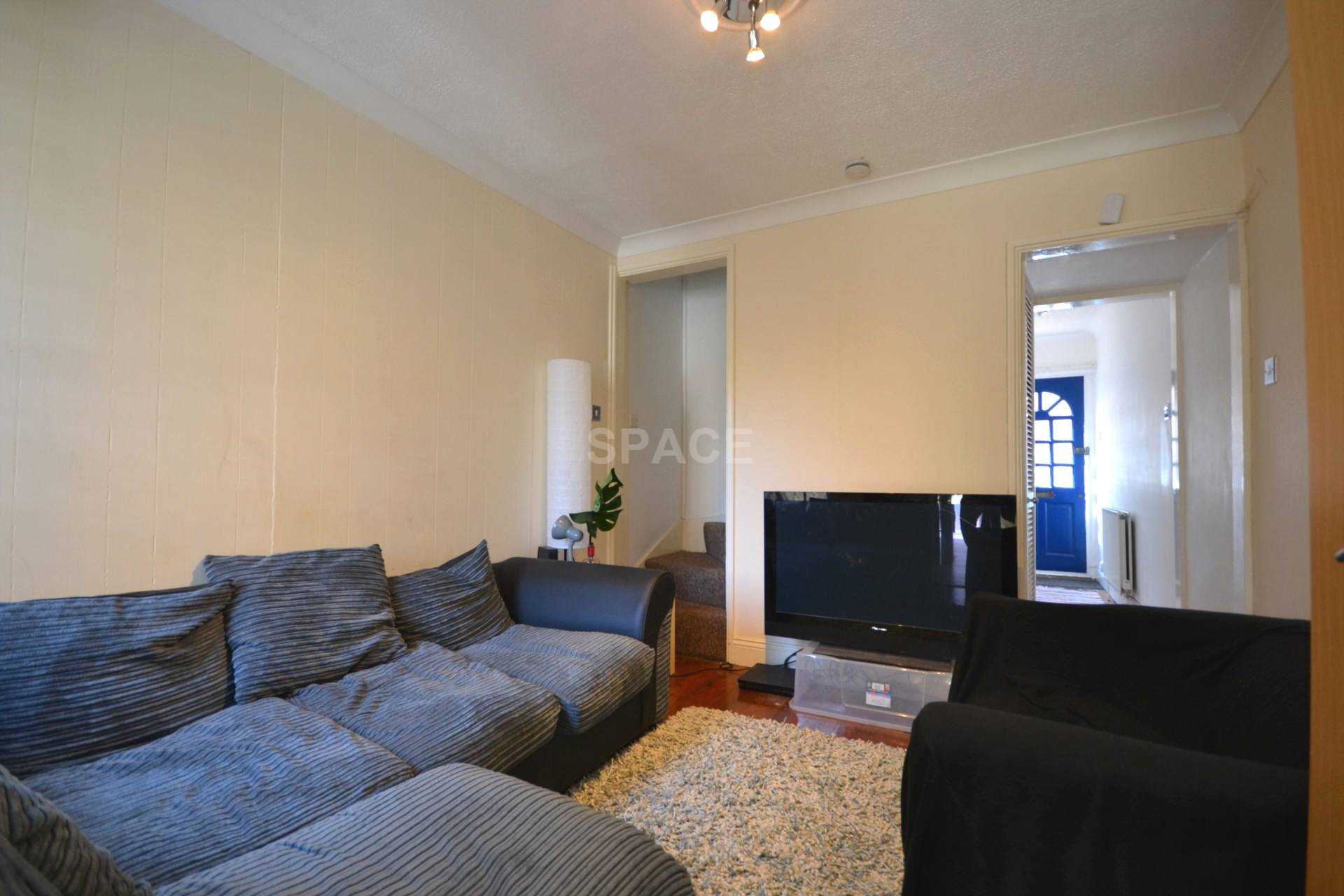 Blenheim Gardens, Reading, Berkshire, RG1 5QJ, Image 4