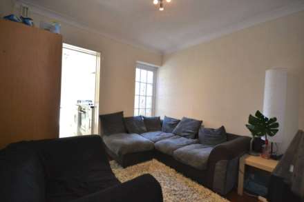Blenheim Gardens, Reading, Berkshire, RG1 5QJ, Image 3