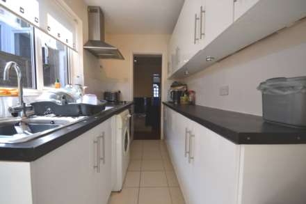 Blenheim Gardens, Reading, Berkshire, RG1 5QJ, Image 5