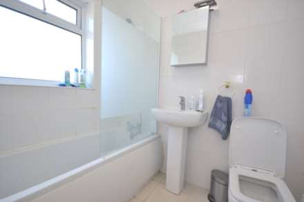 Blenheim Gardens, Reading, Berkshire, RG1 5QJ, Image 6