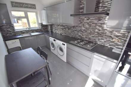 St. Bartholomews Road, Reading, Berkshire, RG1 3QA., Image 2