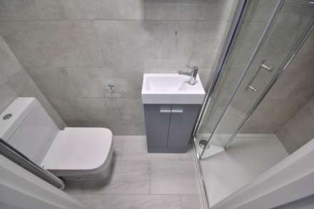 St. Bartholomews Road, Reading, Berkshire, RG1 3QA., Image 4