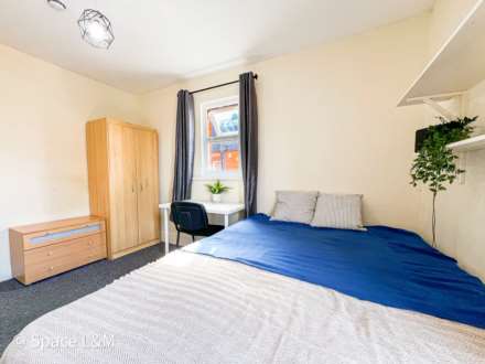 Basingstoke Road, Reading, Berkshire, RG2 0ET., Image 4