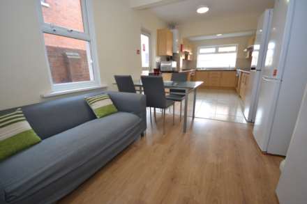 Basingstoke Road, Reading, Berkshire, RG2 0ET., Image 8