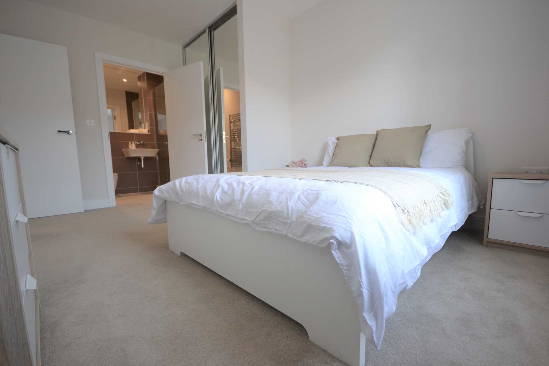 Peregrine House, Bedwyn Mews, Reading, Berkshire, RG2 0NZ, Image 2