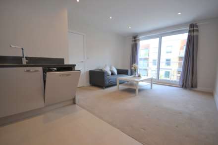 Peregrine House, Bedwyn Mews, Reading, Berkshire, RG2 0NZ, Image 8