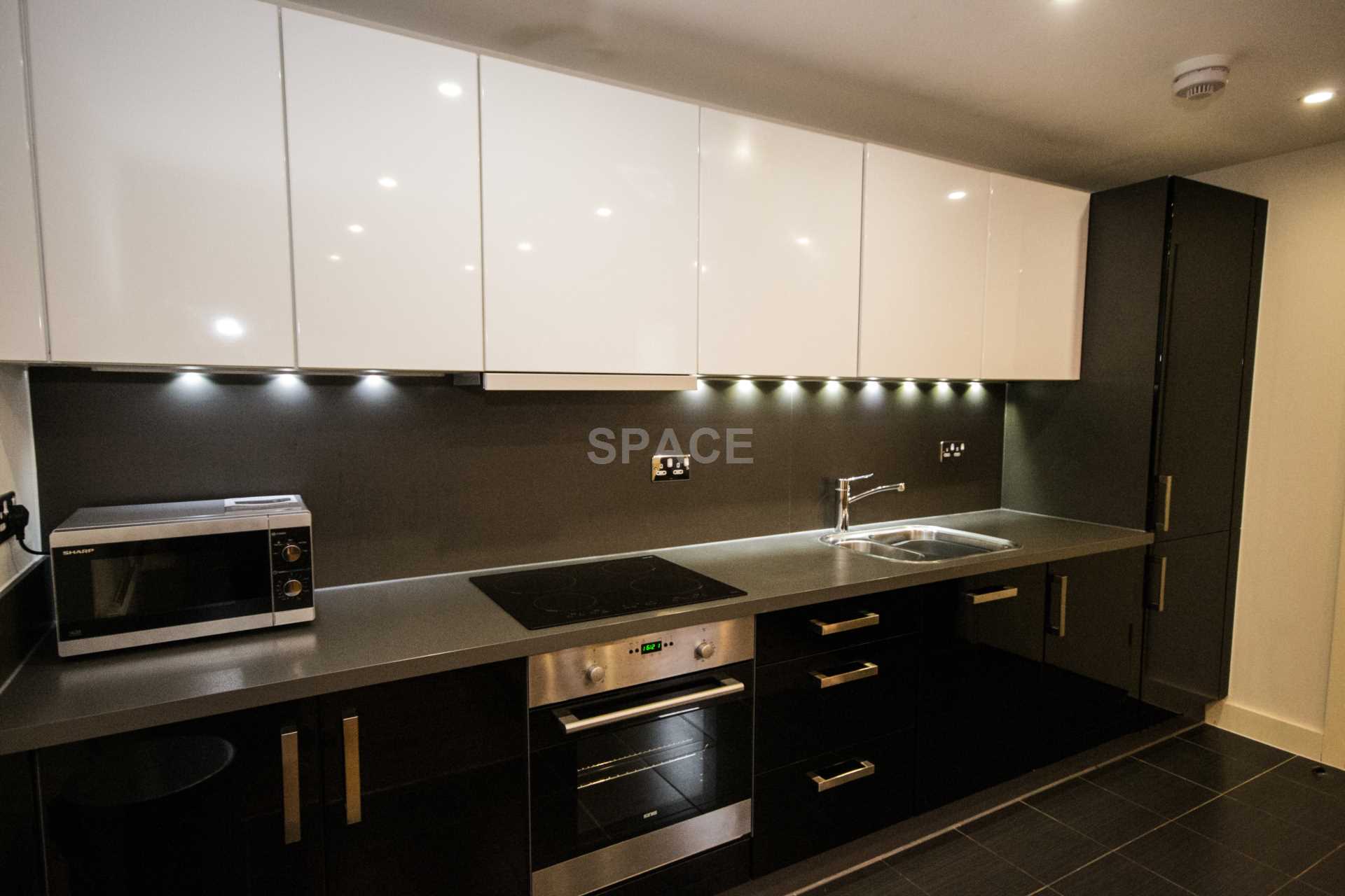 Heron House, Reading, RG2, Image 3