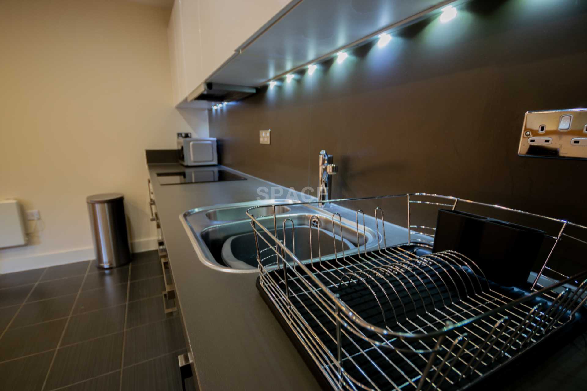 Heron House, Reading, RG2, Image 4