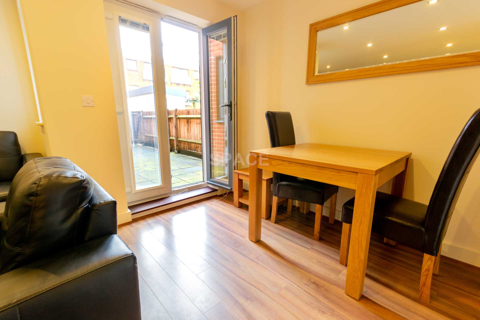 Heron House, Reading, RG2, Image 6