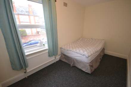 1 Bedroom Room (Double), Basingstoke Road, Reading, Berkshire, RG2 0ET